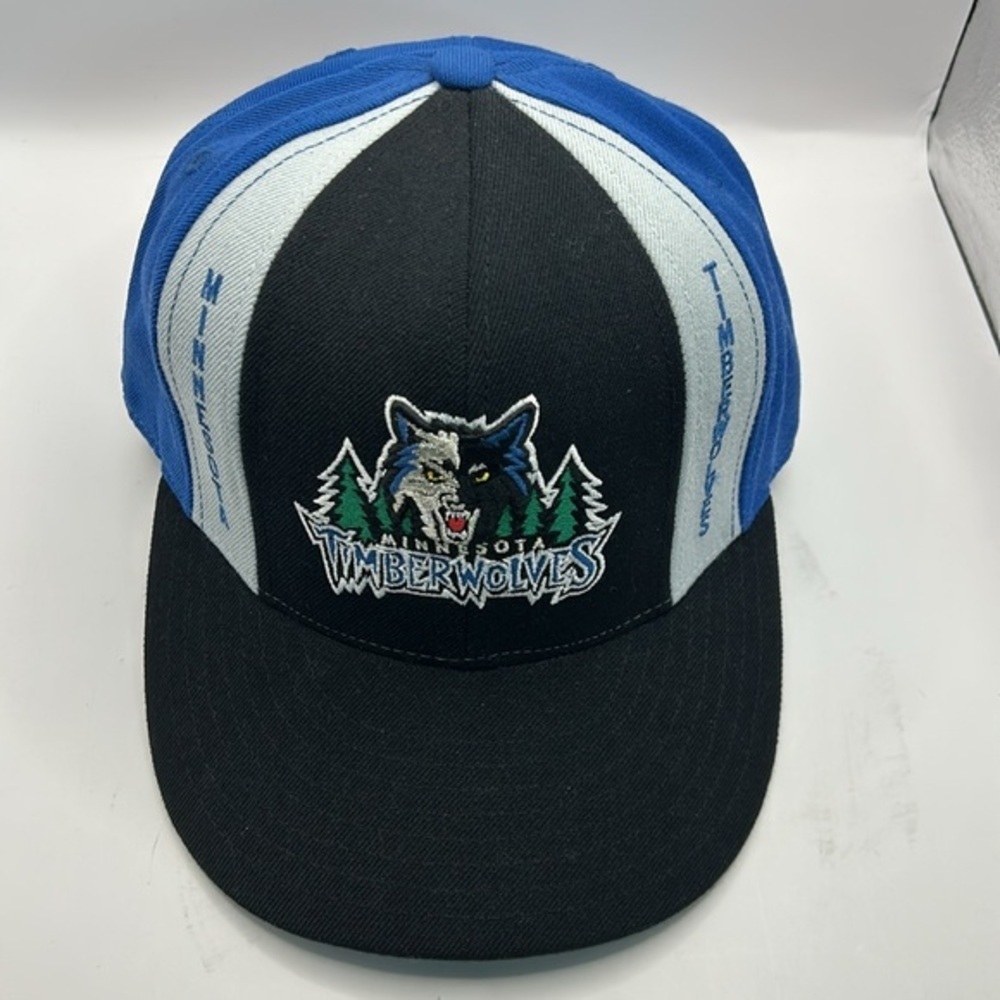 Minnesota Timberwolves Reebok ball cap hat - Picture 3 of 11